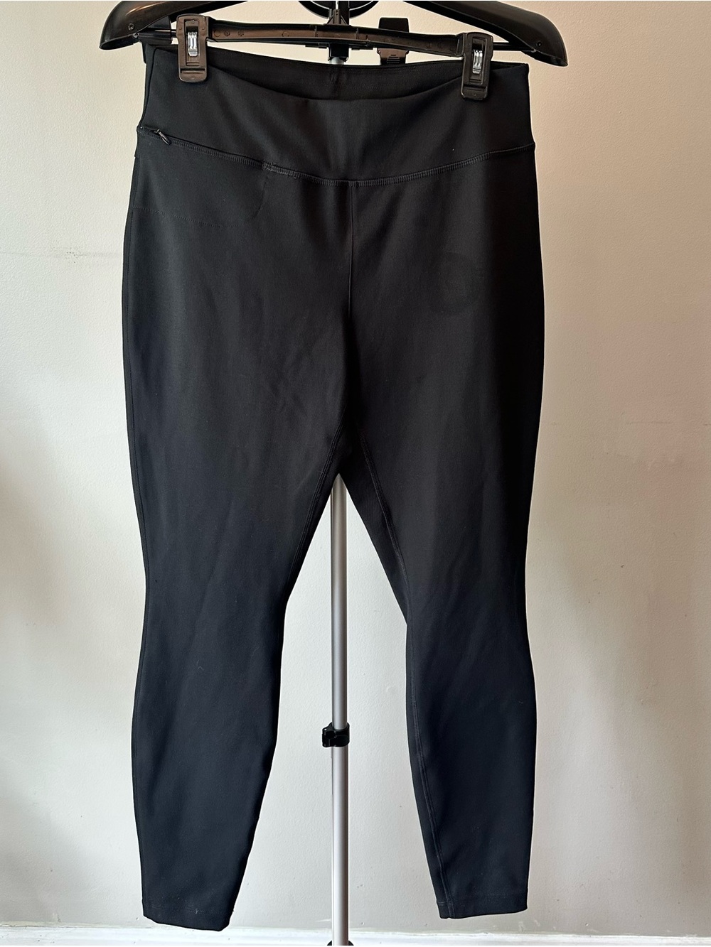 Duluth Trading Co Leggings Women Medium Black‎ Zipper Pockets Gorpcore
